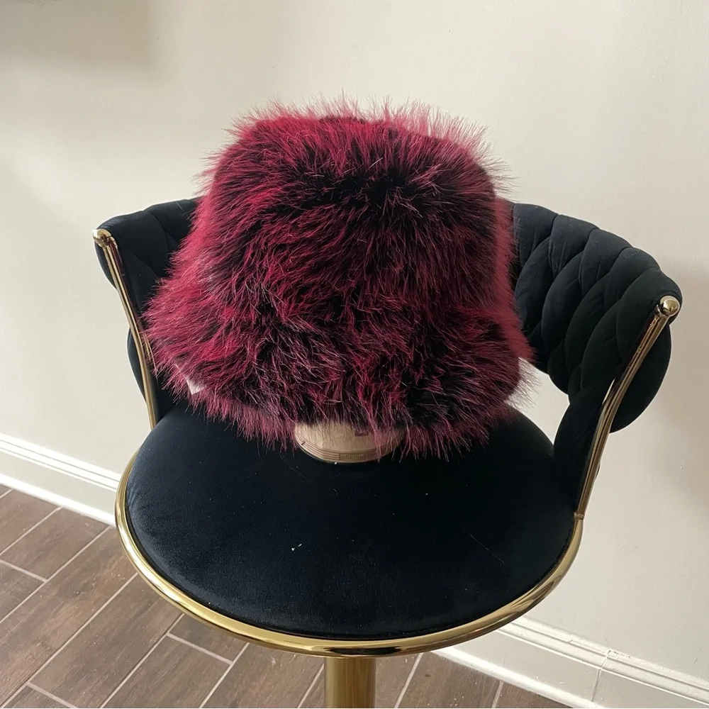 Elegant Faux Fur Bucket Hat - Black and Red - Picture 2 of 2